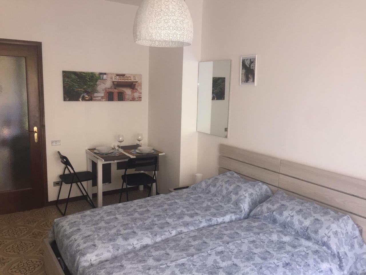 Room Verona Holidays ภายนอก รูปภาพ