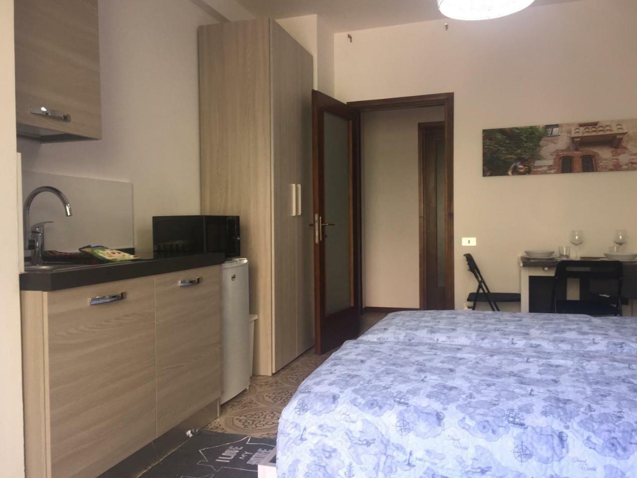 Room Verona Holidays ภายนอก รูปภาพ
