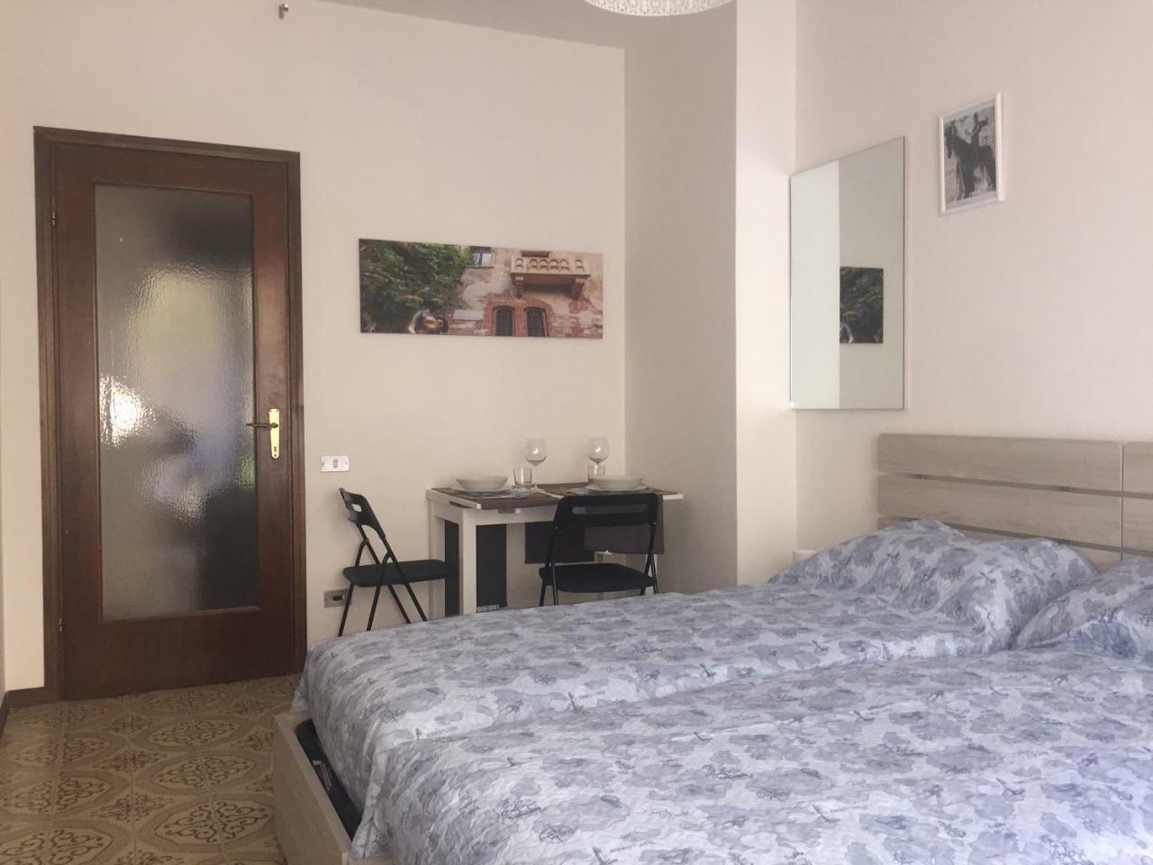 Room Verona Holidays ภายนอก รูปภาพ