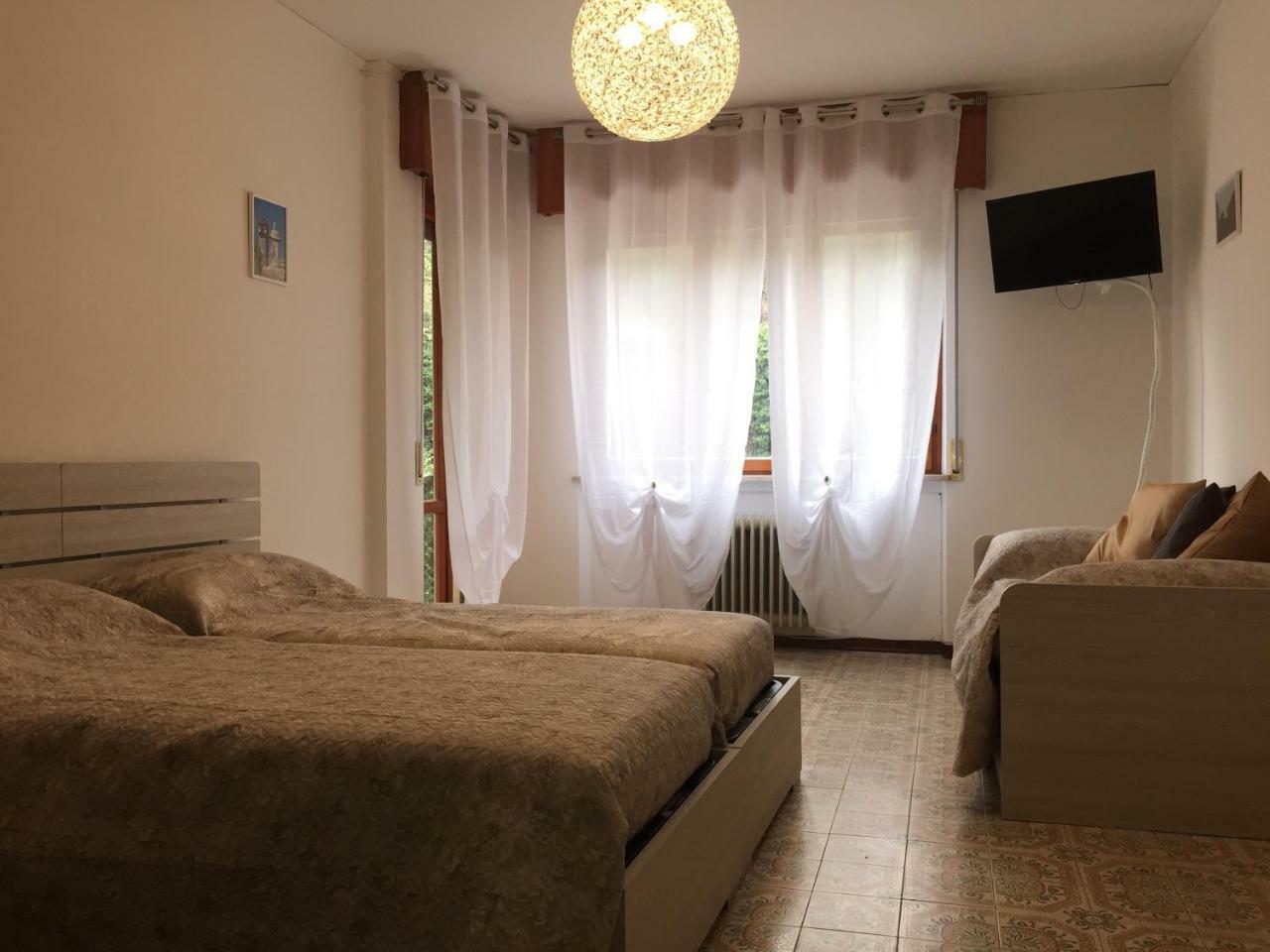 Room Verona Holidays ภายนอก รูปภาพ